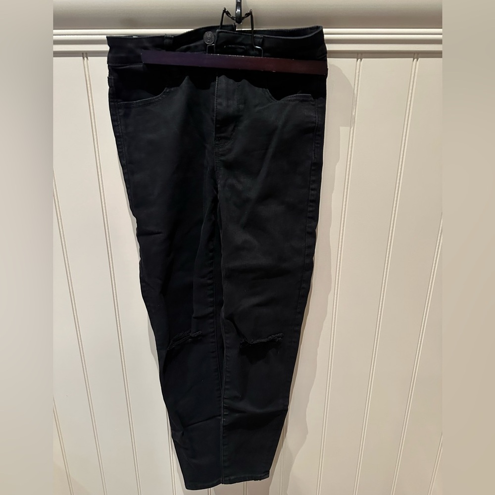 AMERICAN EAGLE APPAREL Ladies Women's Size 2 Short Black Jeans